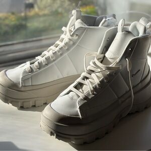 NEW NIKE BLAZER ROAM BOOTS SIZE 10